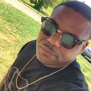 Meet your Posher, Jmoney